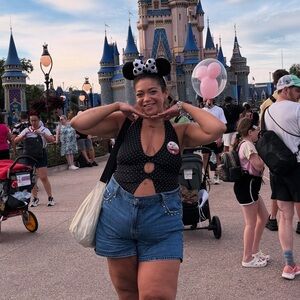 Back Open!!!!! Meet your Posher, Marissa